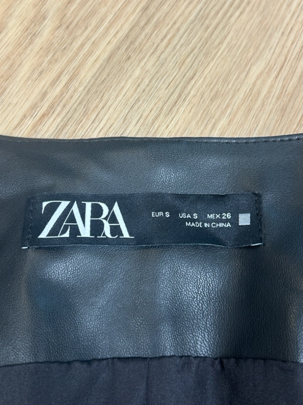 Zara Faux Leather Button Front Vest S - Picture 3 of 5